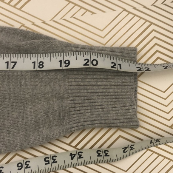 89th & Madison sweater - Picture 7 of 9